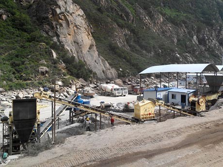 砂石料破碎生產(chǎn)線需要哪些設(shè)備，全套配置下來(lái)多少錢(qián)？