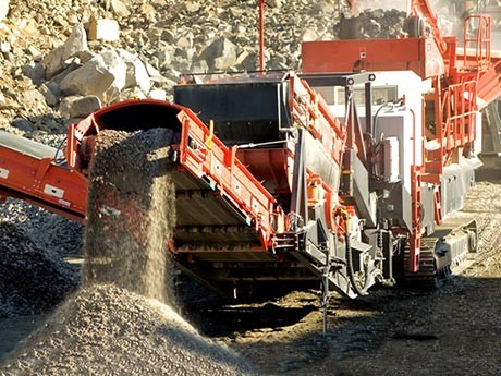 水泥路可以再利用嗎？破碎水泥路面用什么機(jī)器，價(jià)格多少？