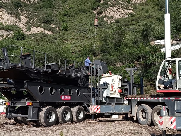 大型移動式石子粉碎機設備種類、型號及配置詳解