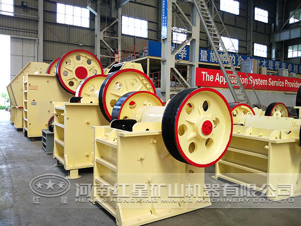 鋁土礦破碎機(jī)生產(chǎn)車(chē)間