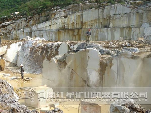 大理石破碎機(jī)械生產(chǎn)廠家