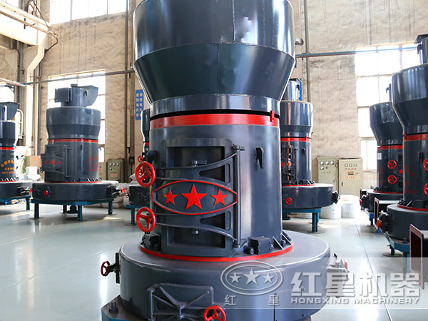 石膏磨粉機(jī)近圖