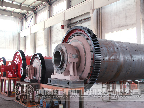 高產(chǎn)節(jié)能球磨機(jī)半成品