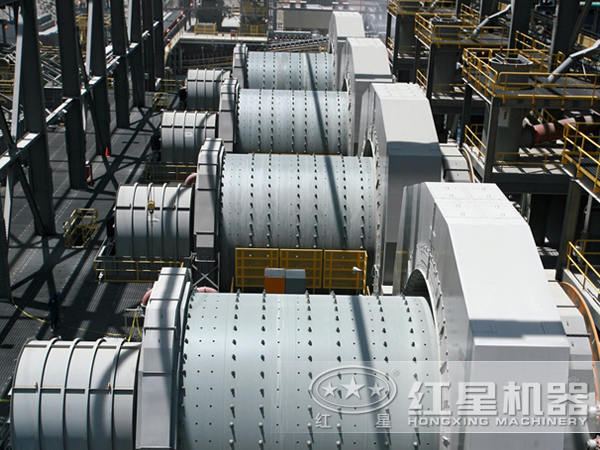 粉煤灰作業(yè)現(xiàn)場實(shí)拍