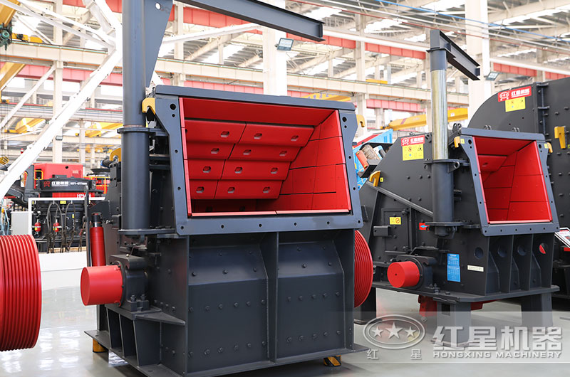 反擊式破碎機圖片