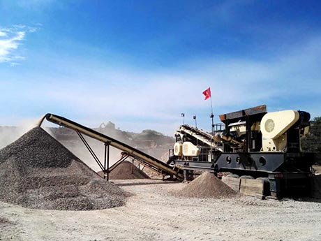 小型移動(dòng)顎式破碎機(jī)哪家價(jià)格低，質(zhì)量好？