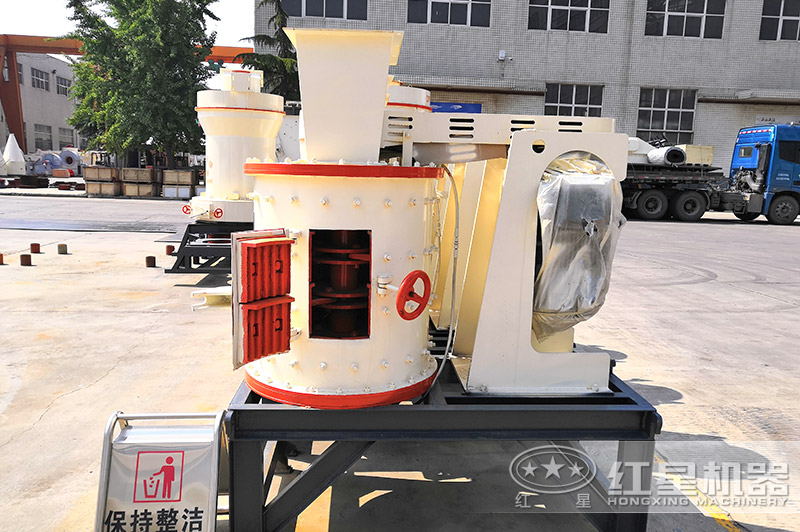 石料粉碎機(jī)，小型的一臺(tái)什么價(jià)格？附圖片以及現(xiàn)場