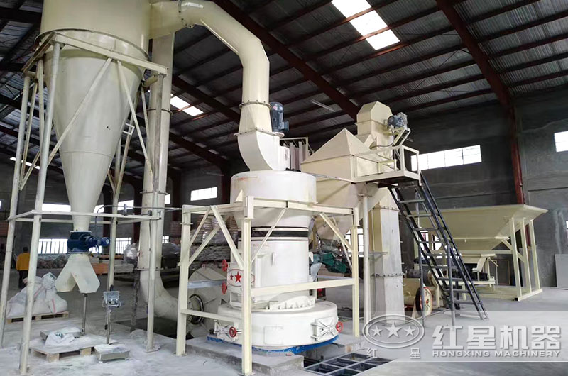 山西客戶高產(chǎn)量雷蒙磨粉機(jī)工作現(xiàn)場圖片 山西客戶高產(chǎn)量雷蒙磨粉機(jī)工作現(xiàn)場圖片