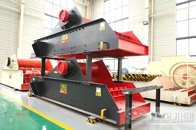 振動(dòng)篩生產(chǎn)車間高清圖