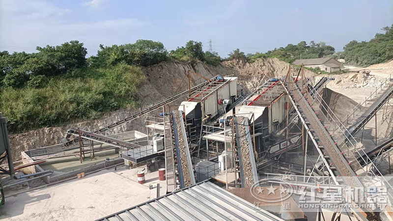 生產(chǎn)沙子、石子的設(shè)備叫什么，成套設(shè)備價格是多少？