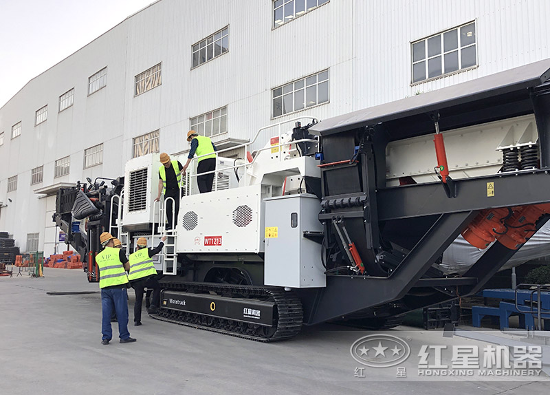 紅星機(jī)器移動(dòng)制砂機(jī)一體式價(jià)格工廠直銷，客戶實(shí)地考察