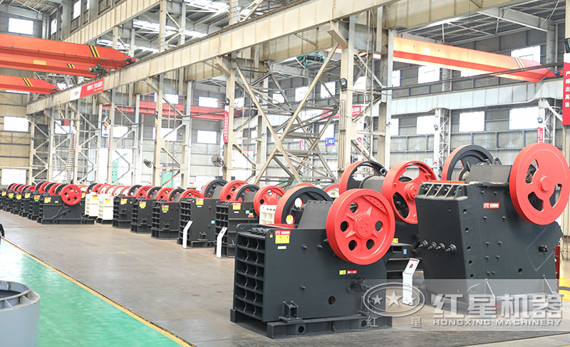 紅星機(jī)器75破碎機(jī)車間展示，貨源充足