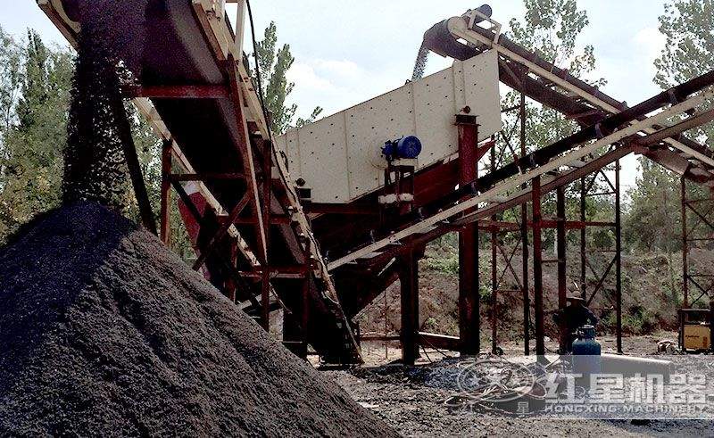 鵝卵石制沙機(jī)制的沙能用嗎？鵝卵石粉碎成沙子用什么機(jī)器好