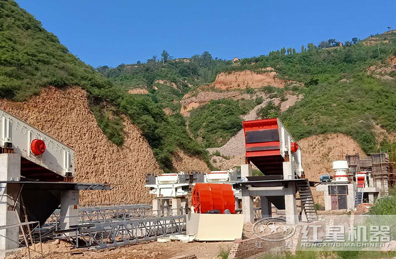 該客戶日產(chǎn)2000噸洗砂生產(chǎn)線安裝中