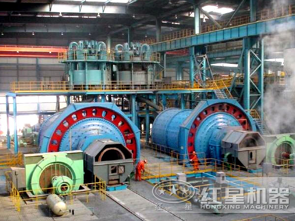 風(fēng)掃煤磨現(xiàn)場(chǎng)作業(yè)實(shí)拍2