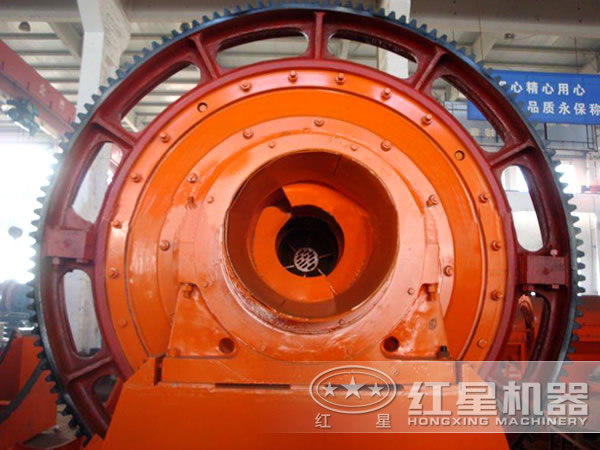 高細高產(chǎn)球磨機細節(jié)圖