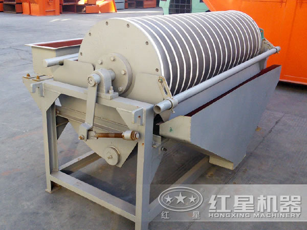 高嶺土磁選機(jī)正面展示圖