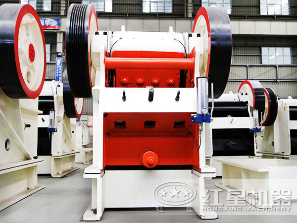 顎式破碎機(jī)