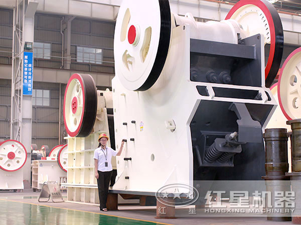 CJ系列歐版顎式破碎機(jī)實(shí)拍