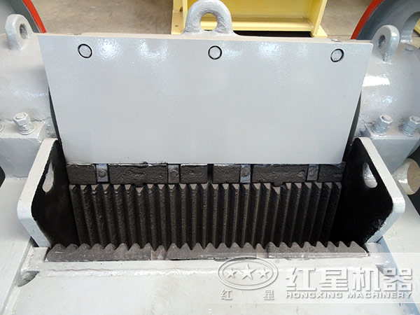 進(jìn)料口設(shè)計(jì)