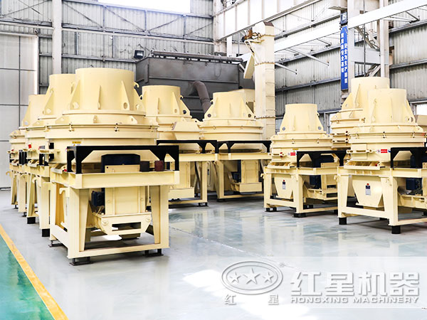 伊利石制砂機(jī)車間實(shí)拍