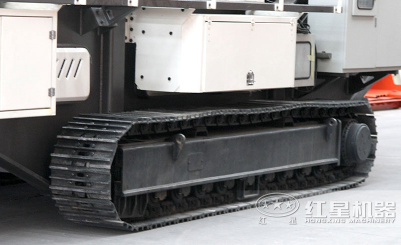 履帶設(shè)計(jì)牢固輕盈