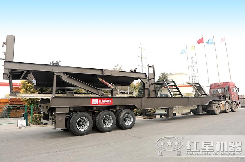 大型移動粉砂機發(fā)貨中