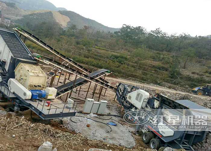 鄂式破石機工作現(xiàn)場