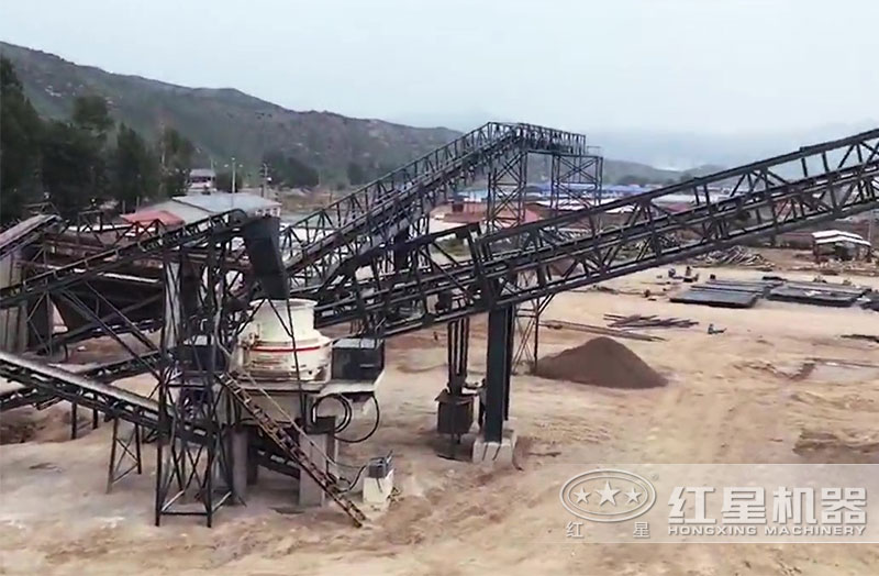 沖擊式制砂、整形機(jī)工作現(xiàn)場(chǎng)