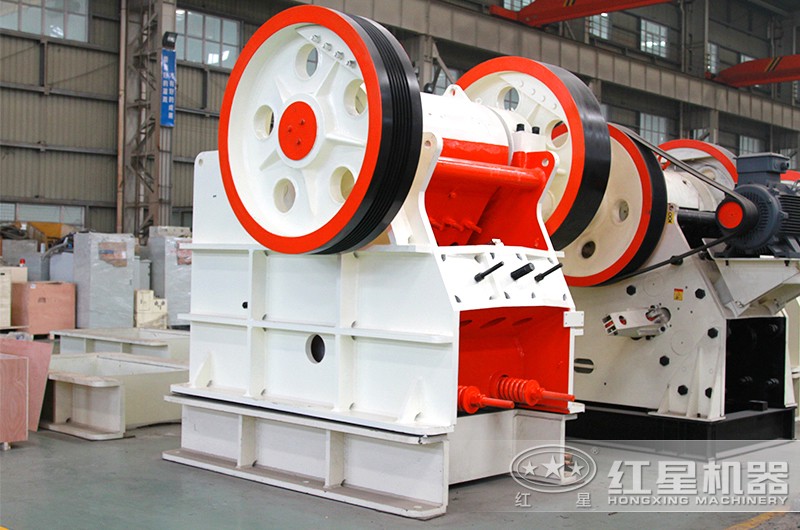 顎式破碎機車間實拍