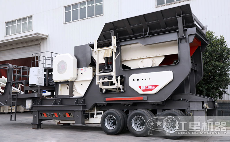 顎破移動破碎站實(shí)拍