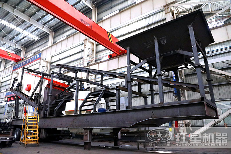 小型可移動(dòng)制沙石設(shè)備車間隨時(shí)為您敞開