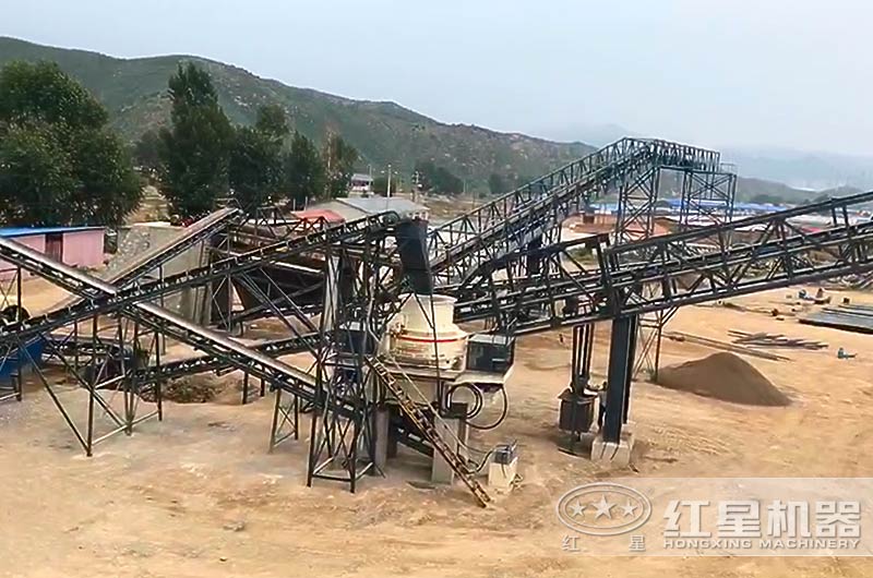 石英石制砂現(xiàn)場