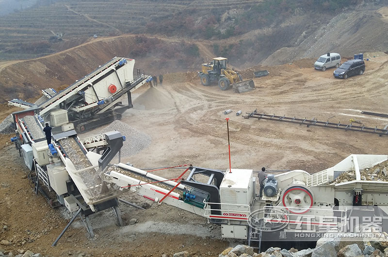 三合一移動(dòng)石頭破碎機(jī)