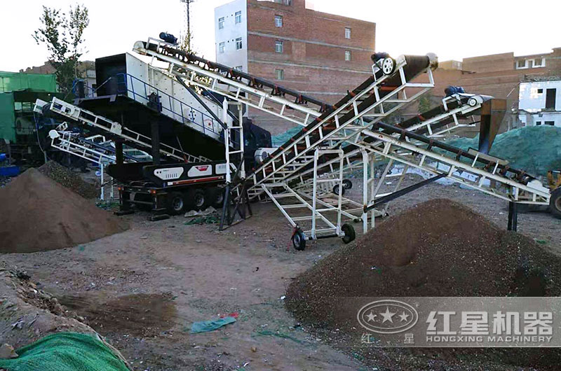 移動式破碎機開到現(xiàn)場作業(yè)省時省力省錢