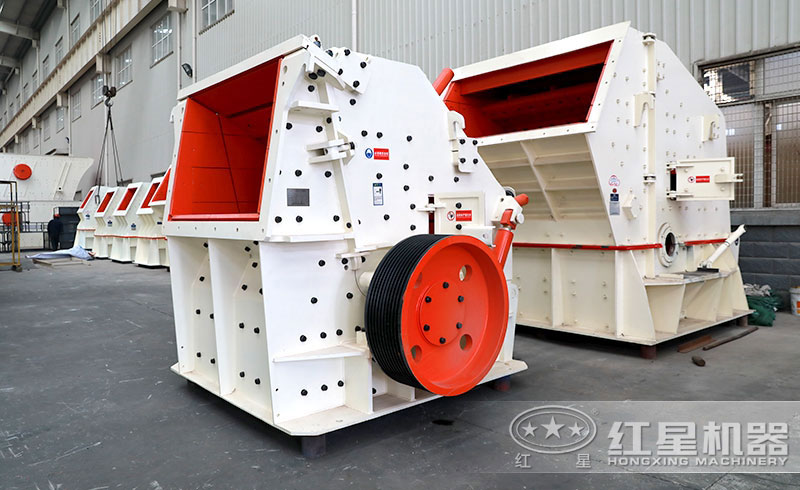 不同腔型的反擊式破碎機(jī)對比