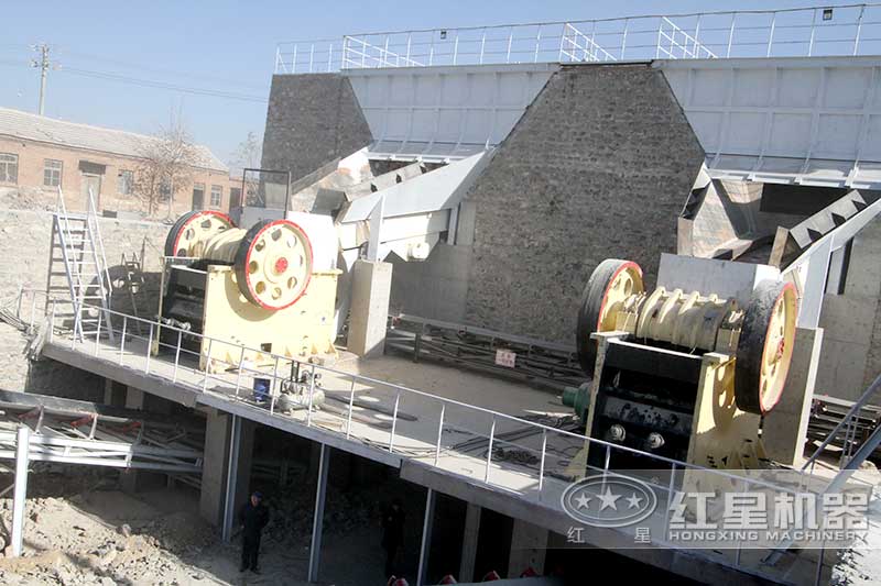 河北時(shí)產(chǎn)1000噸大型石料場(chǎng)現(xiàn)場(chǎng)一