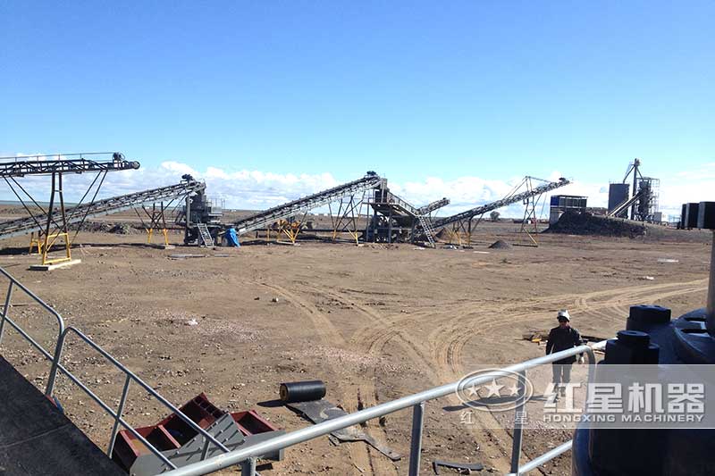 小型制沙現(xiàn)場