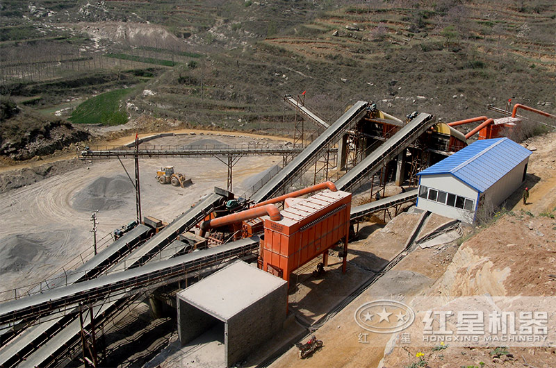 經(jīng)過(guò)環(huán)保改造后的砂石料廠