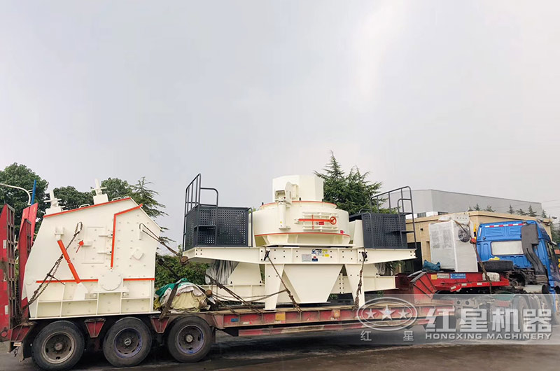 F1315反擊式碎石機發(fā)貨