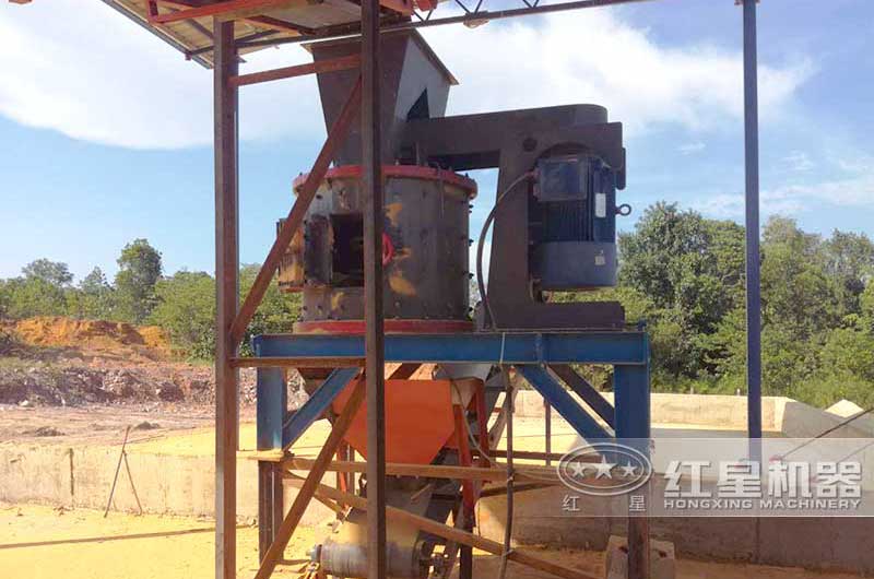 立式破碎機(jī)現(xiàn)場(chǎng)