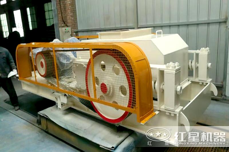 1200輥式破碎機廠家如何選_40年生產(chǎn)資質(zhì)老廠家在這