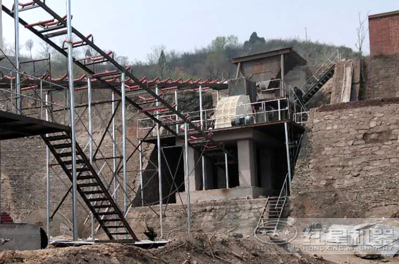 新鄉(xiāng)市破碎機(jī)現(xiàn)場實(shí)拍_盤點(diǎn)可選的大型破碎機(jī)