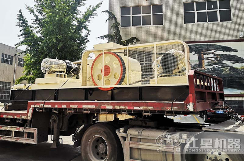 河南液壓對輥破碎機(jī)報(bào)價(jià)，工作原理圖