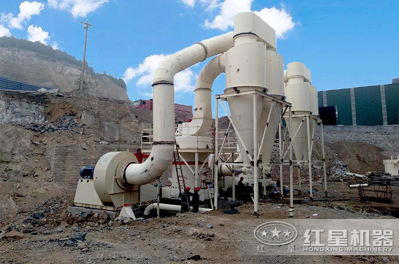 石灰石磨粉機(jī)現(xiàn)場(chǎng)