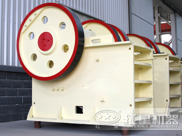 鵝卵石破碎機實拍圖