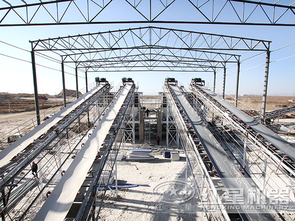 皮帶輸送機(jī)現(xiàn)場(chǎng)圖